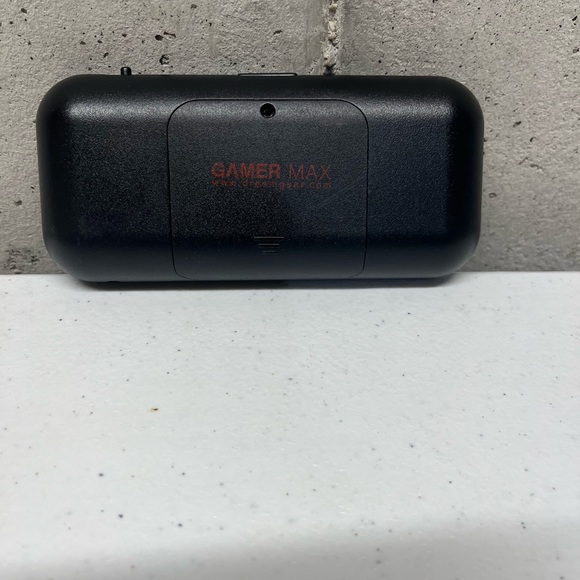 My Arcade Go Gamer Portable Device Built-In 220 Retro Games 16-Bit System - Picture 3 of 4